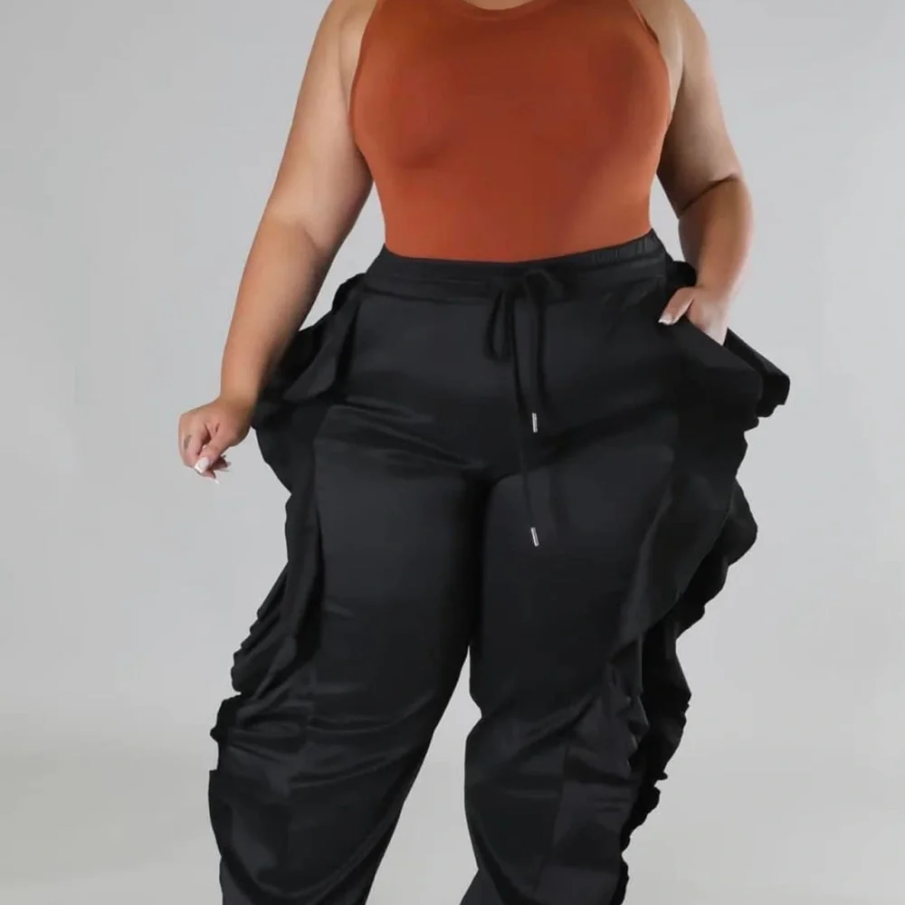 Plus size Ruffle Jogger - Picture 2 of 2